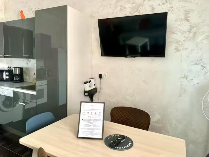 ארסשון Grand Hotel - Magnifique Appartement Bord De Plage Centrale מראה חיצוני תמונה